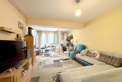 Apartament cu 3 camere semidecomandat, mobilat în Zorilor