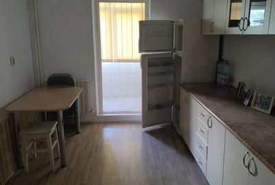 Apartament cu 2 camere decomandat în Sud