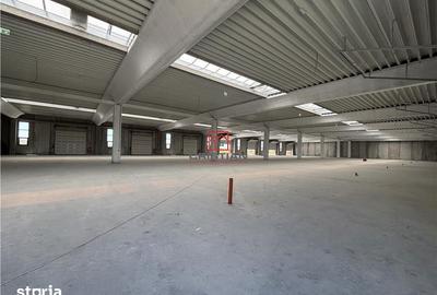 Spațiu comercial, de 4,200 mp, în Central - 2