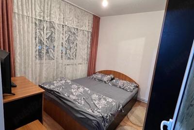 Apartament cu 3 camere semidecomandat în Central - 2