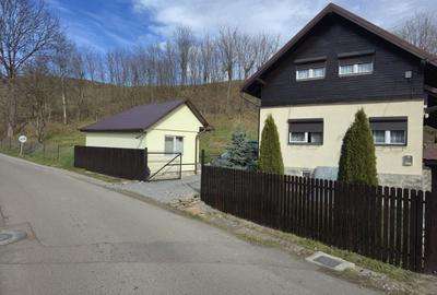 Casă cu 4 camere în Subcetate - 3