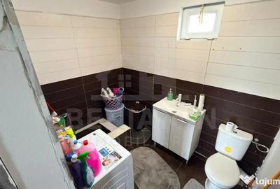 Casă cu 5 camere cu Teren 350 Mp în Ișalnița - 6