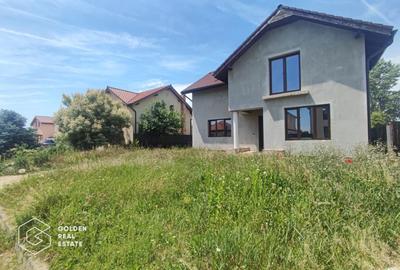 Casă individuală cu 6 camere cu Teren 697 Mp în Exterior Vest - 1