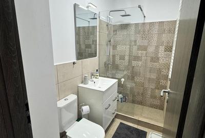 Casă cu 4 camere cu Teren 120 Mp în Central