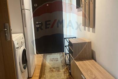 Apartament cu 2 camere semidecomandat, mobilat în Malu Roșu - 2