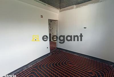 Casă cu 4 camere cu Teren 380 Mp în Pielești - 1