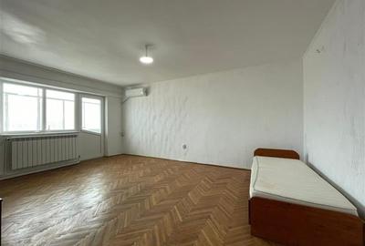 Apartament cu 4 camere decomandat, mobilat în Central - 2