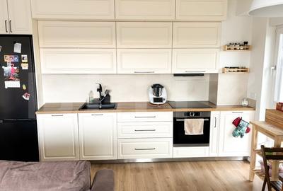 Apartament cu 3 camere decomandat, mobilat în Lipovei