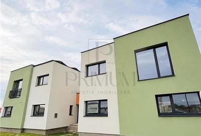 Duplex cu 3 camere cu Canalizare în Moșnița Veche - 1