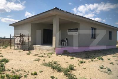 Casă cu 4 camere cu Teren 600 Mp în Botiz