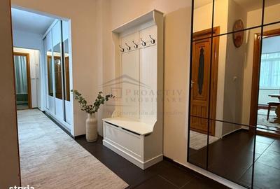 Apartament cu 3 camere decomandat în Obcini