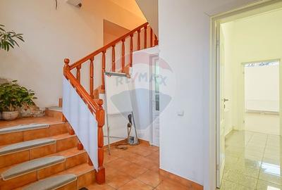 Casă individuală cu 6 camere cu Teren 300 Mp în Blumăna - 16