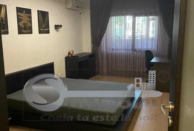 Apartament cu 2 camere decomandat în Gară