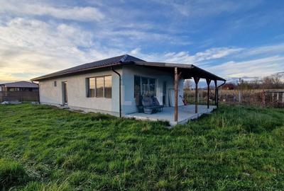 Casă cu 3 camere cu Teren 900 Mp în Cătălina - 11