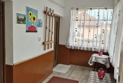 Casă cu 4 camere decomandat cu Teren 486 Mp în Șona - 2