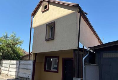 Casă cu 4 camere în Sângeorgiu de Mureș