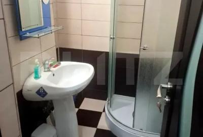 Apartament cu 3 camere decomandat în Micro 6 - 5