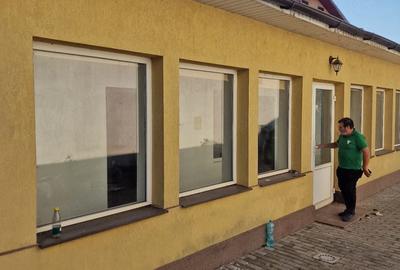 Casă cu 2 camere cu Teren 1000 Mp în Central - 1