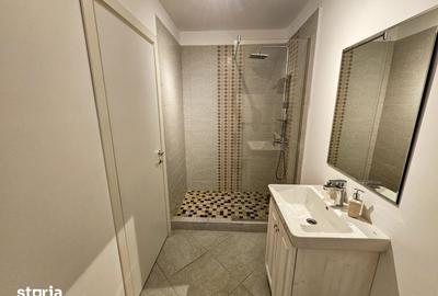 Casă cu Teren 3300 Mp în Central - 11