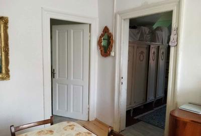 Apartament cu 4 camere semidecomandat în Central - 4