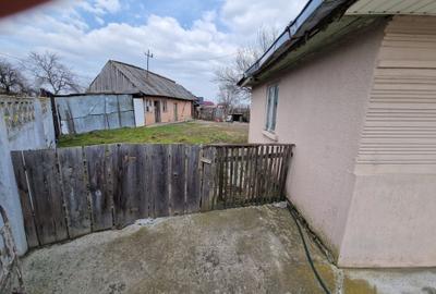 Casă cu 4 camere în Valea Moșneagului