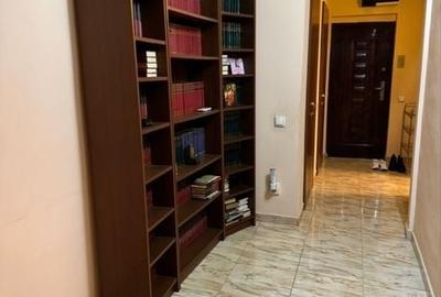 Apartament cu 3 camere semidecomandat în Iancului