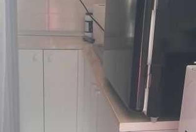 Apartament semidecomandat în Central