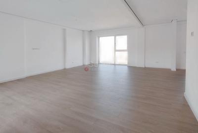 Apartament cu 5 camere decomandat în Astra - 5
