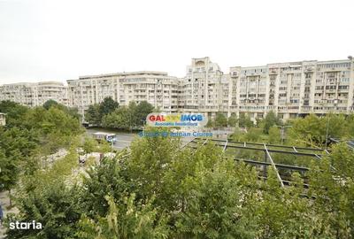 Apartament cu 3 camere decomandat în Decebal