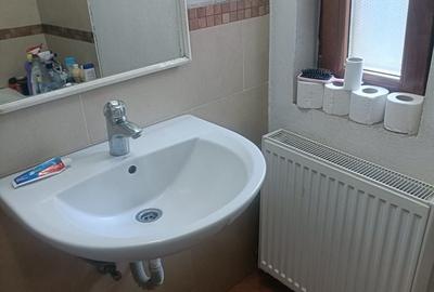Casă cu 4 camere cu Teren 710 Mp în Central