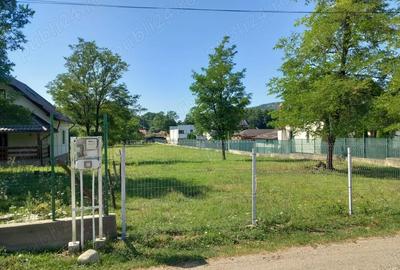 Teren de 2064 mp, în Central - 1