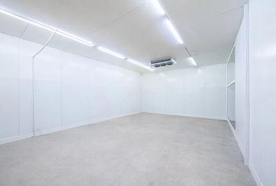 Spațiu comercial, de 598 mp, în Bradu