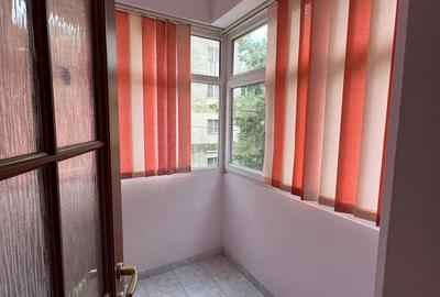 Apartament cu 2 camere decomandat în Trivale