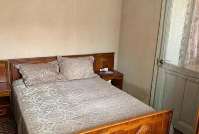 Casă cu 4 camere cu Teren 1187 Mp în Central - 1