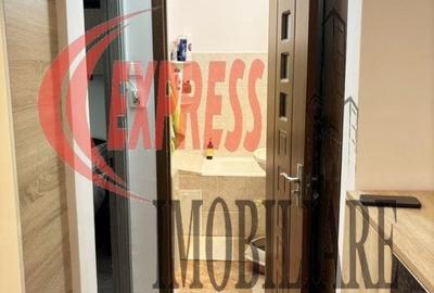 Apartament cu 2 camere semidecomandat în 1 Decembrie 1918 - 2