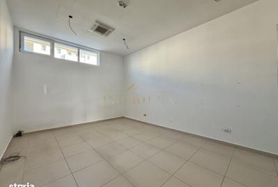 Spațiu comercial, de 27 mp, în Florești
