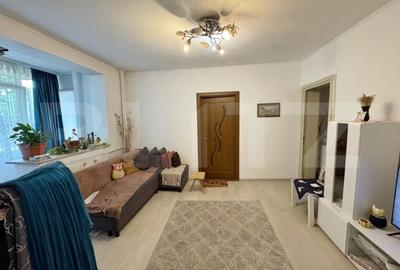 Apartament cu 3 camere semidecomandat în Calea Severinului