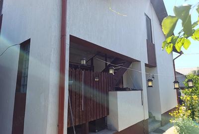 Casă cu Teren 685 Mp în Valea Călugărească