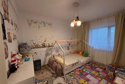 Apartament cu 3 camere decomandat în Preajba - 6