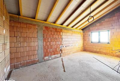 Casă cu 4 camere cu Teren 500 Mp în Tăuții-Măgherăuș