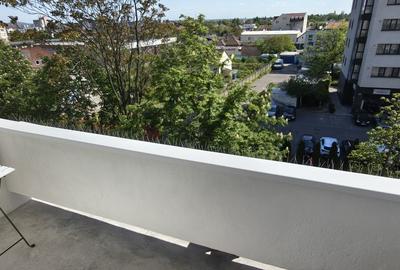 Apartament cu 2 camere decomandat, mobilat în Sud