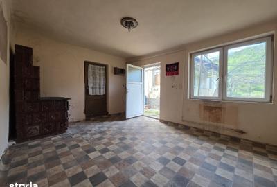 Casă cu 3 camere cu Teren 2150 Mp în Someș-Odorhei