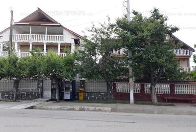Casă cu 9 camere cu Garaj în Central - 4
