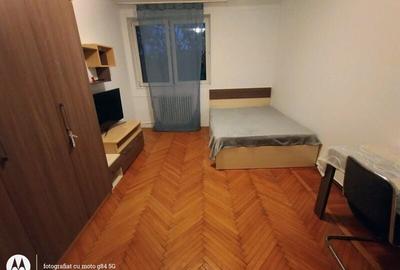 Apartament decomandat în Titan