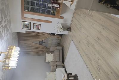 Apartament cu 4 camere decomandat în Central - 4