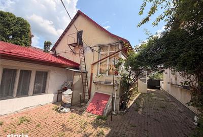 Casă cu 6 camere cu Teren 680 Mp în Aurel Vlaicu