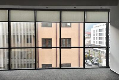Spațiu comercial, de 262 mp, în Centrul Civic - 2