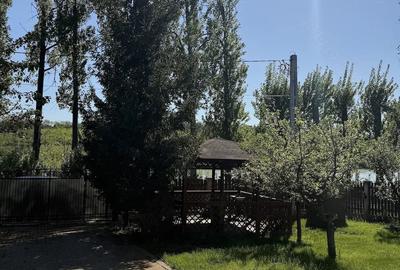 Casă cu Teren 1100 Mp în Central