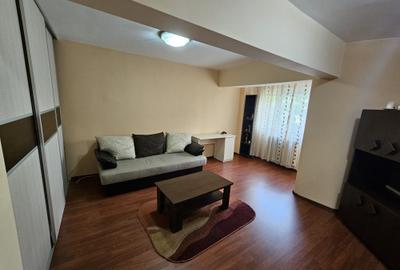 Apartament cu 2 camere decomandat în Central - 3
