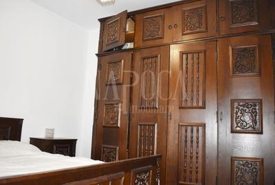 Apartament cu 4 camere decomandat, mobilat în Central